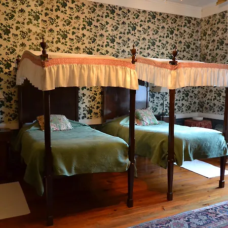 Casa De Sezim Guest house