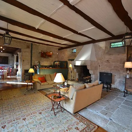 Casa De Sezim Guimaraes