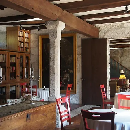 Gasthuis Casa De Sezim Guimarães