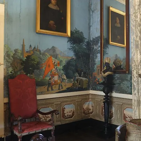 Casa De Sezim 4*
