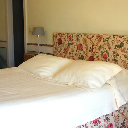 Casa De Sezim Guimaraes